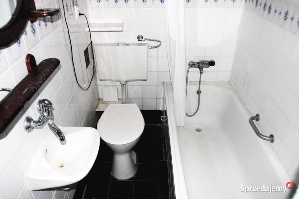 Mieszkanie na poddaszu możliwe 4 pokoje 64m2 sprzedam