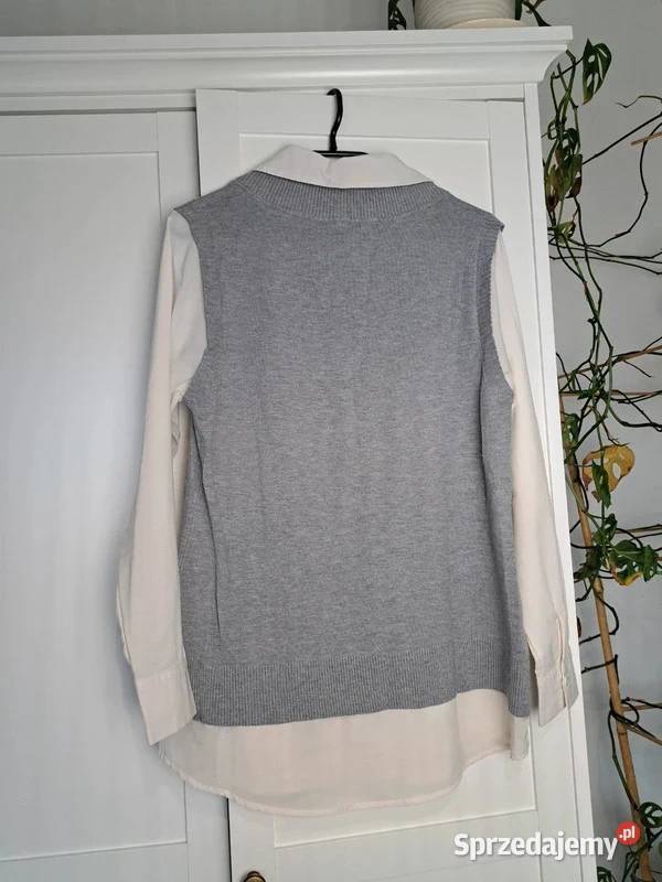 Stylowy sweter z koszulowym wykończeniem Milano Wkładane przez głowę  Trąbki Wielkie