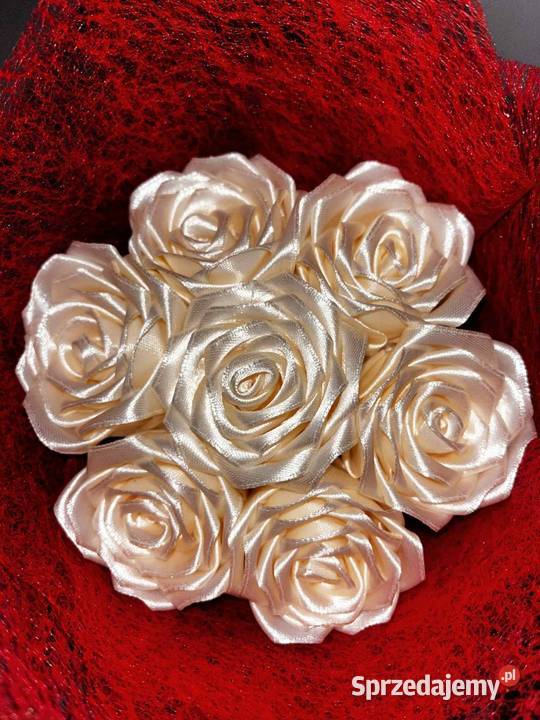 Bukiet ręcznie wykonanych róz ze wstążki wieczne Zamość