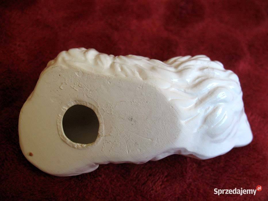 Kot młody kociak leżący porcelana 5 x 10 x 5 mazowieckie Siedlce