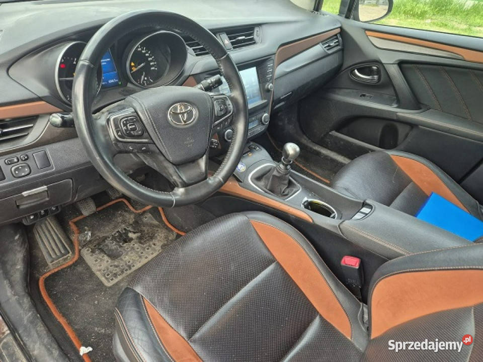 Toyota Avensis Super wyposażenie Skóra Model Bydgoszcz