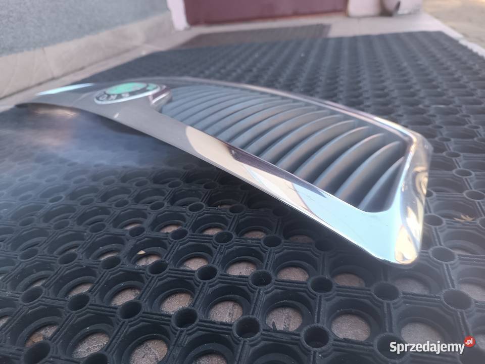 Skoda Octavia 2 II kratka ramka grill atrapa sprzedam