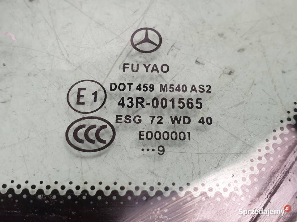 Mercedes W207 Coupe PRAWA BOCZNA SZYBA Trójkąt Pozostałe Rudka