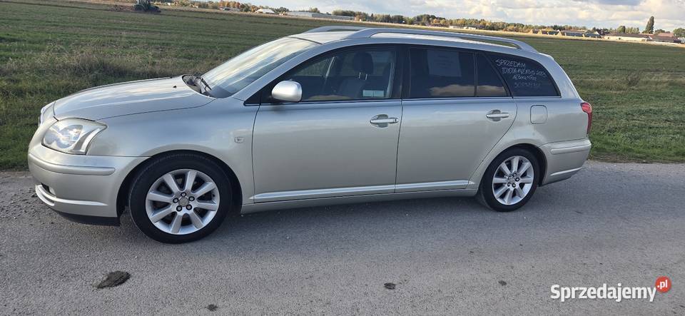 Toyota Avensis 2003r 18 benzyna z lpg