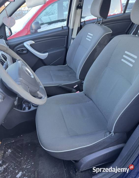 Dacia Sandero 12 benzyna 2011r nieuszkodzony Starogard Gdański