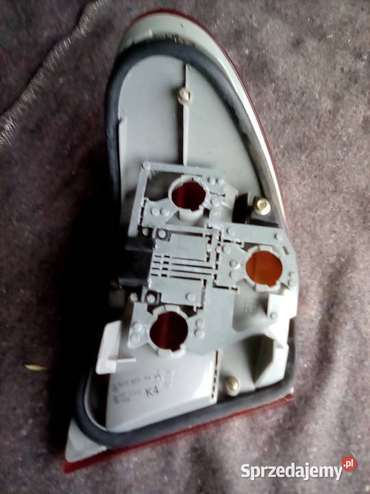 Lampa tylna prawa Mercedes oryginalna wysyłka Chocianów