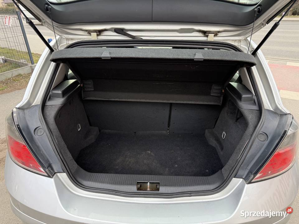 OpelAstra16BenzynaKlima Hatchback Motoryzacja Rzeszów sprzedam