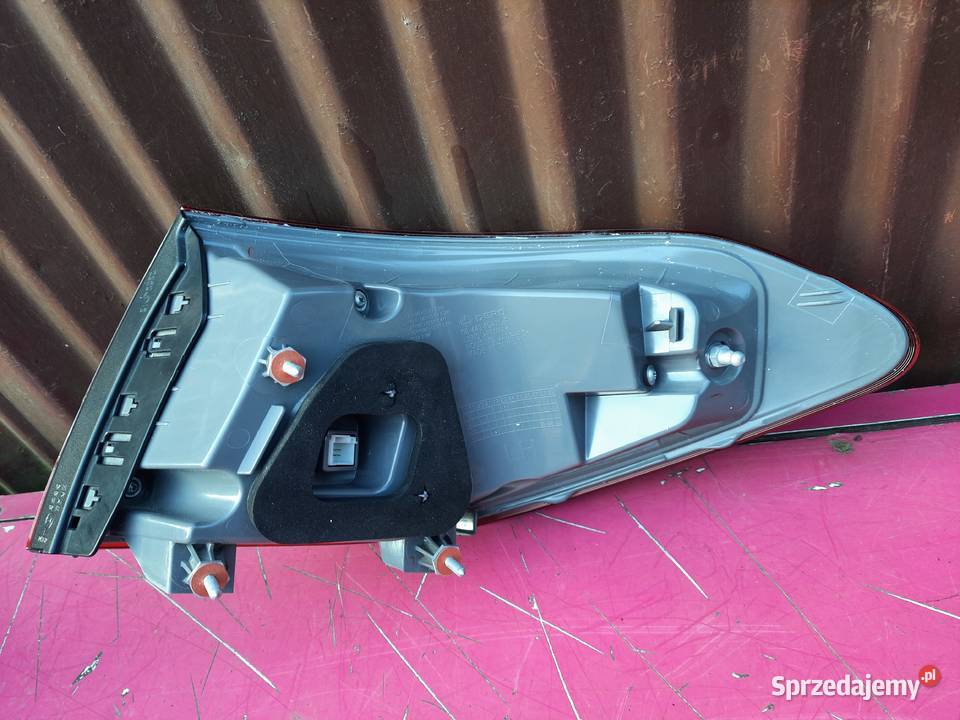 Mercedes w205 14r combi lampa tylna lewa nowa mazowieckie Pruszków