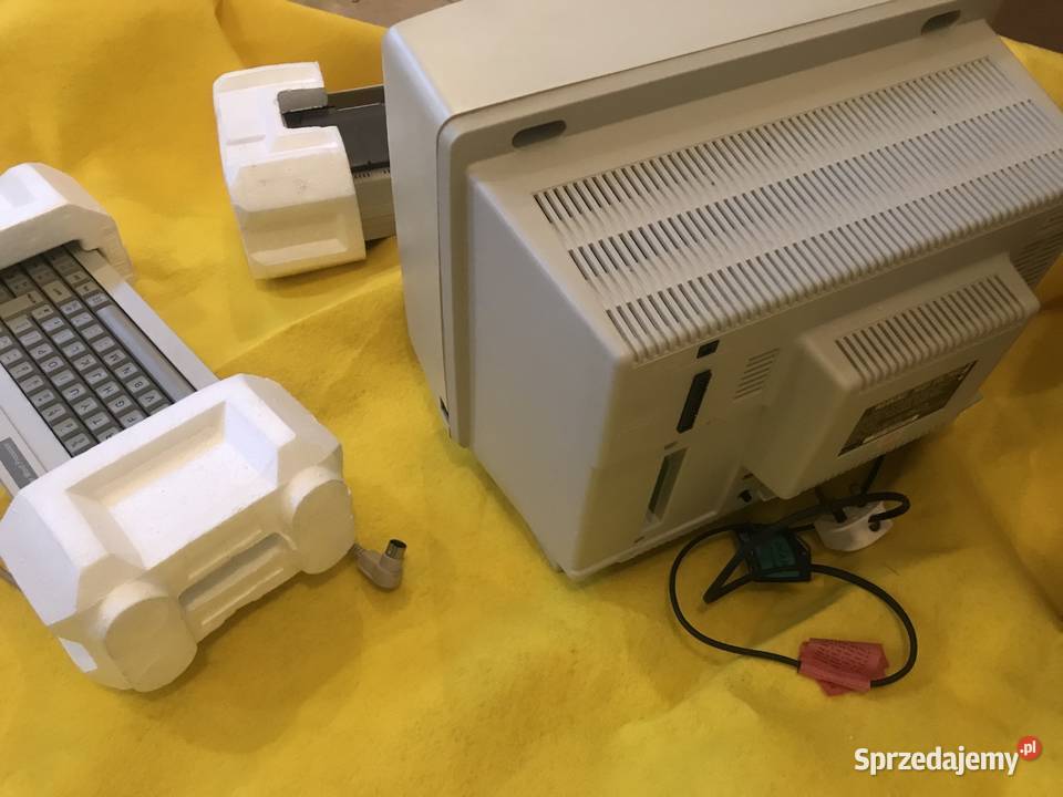 Stary komputer Amstrad pudełko Kraków