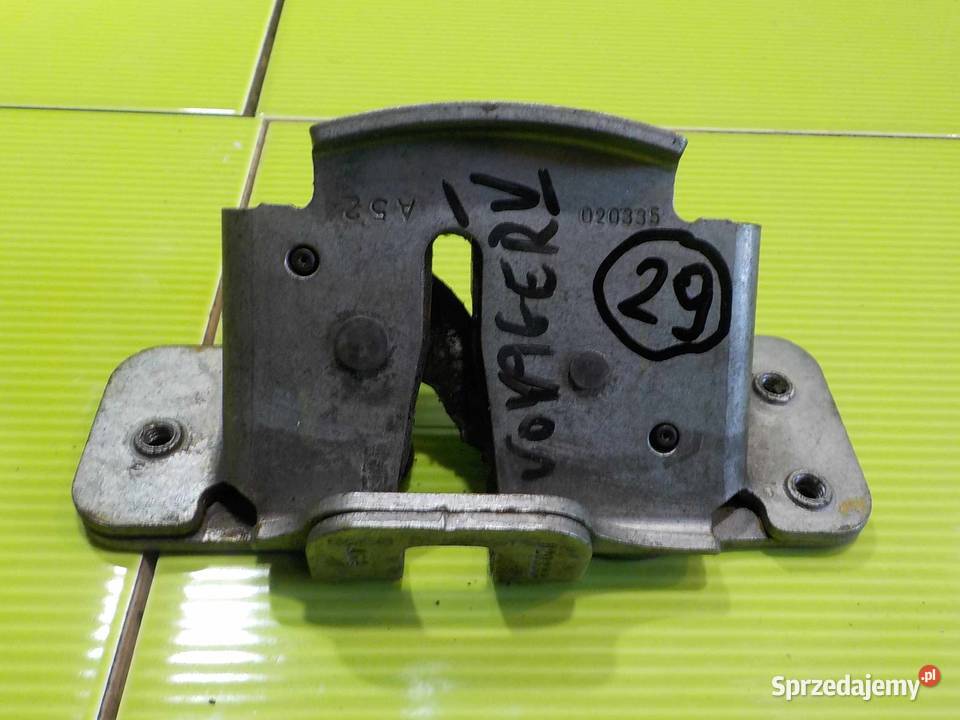 GRAND VOYAGER V 09r zamek drzwi prawy tyl