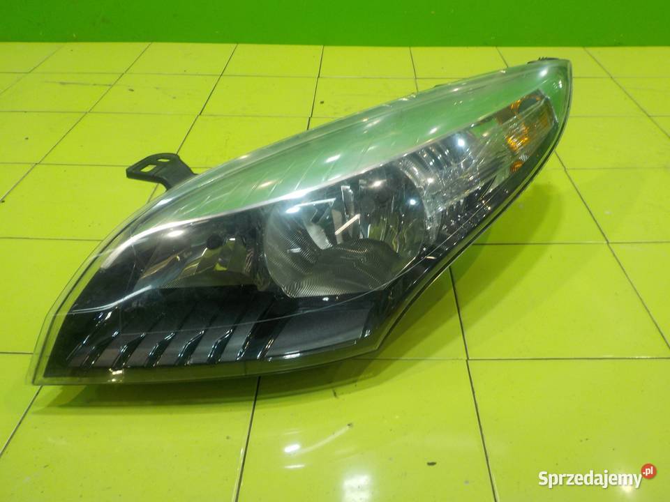 RENAULT MEGANE III LIFT 16 B 12r HB 5D lampa Suków