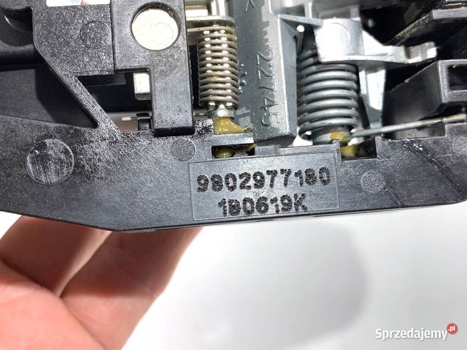 KLAMKA ZEWNĘTRZNA PRAWY TYŁ CITROEN C4 CACTUS Klamki