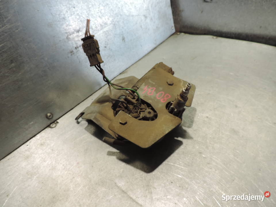 SILNICZEK WYCIERACZKI TYŁ AUDI 80 B4