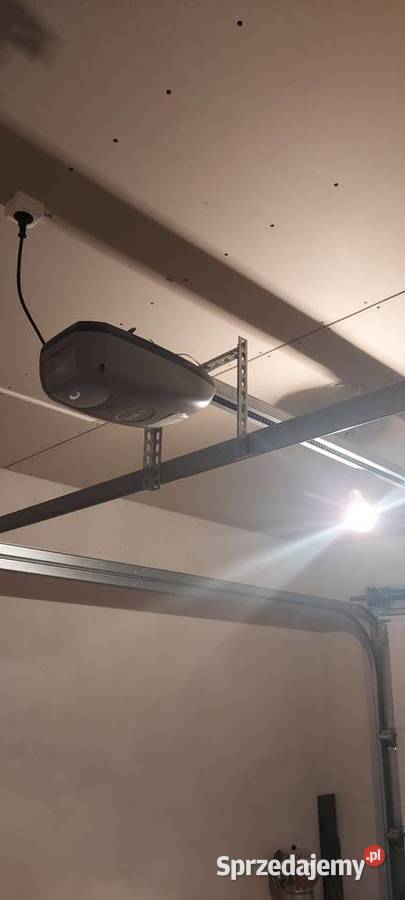 Brama garażowa Usługi Radom usługi budowlane