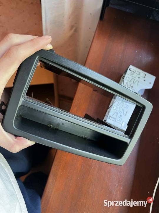 Półka pod radio A2036830691 Mercedes