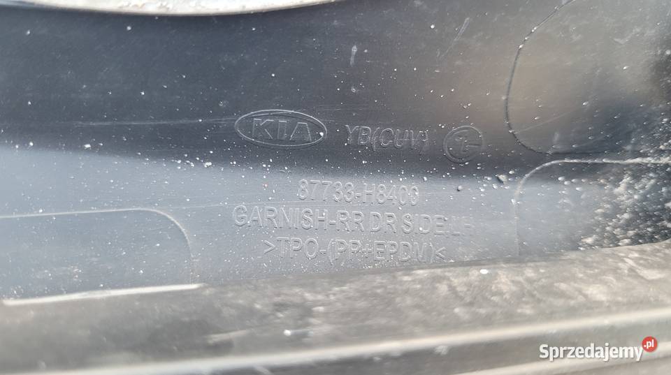 LISTWA DRZWI LEWY TYŁ KIA STONIC 17 Ruda Śląska sprzedam