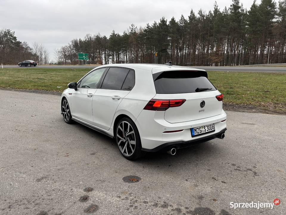 VW Golf VIII 8 GTI 20 245 DSG benzyna Śmigiel