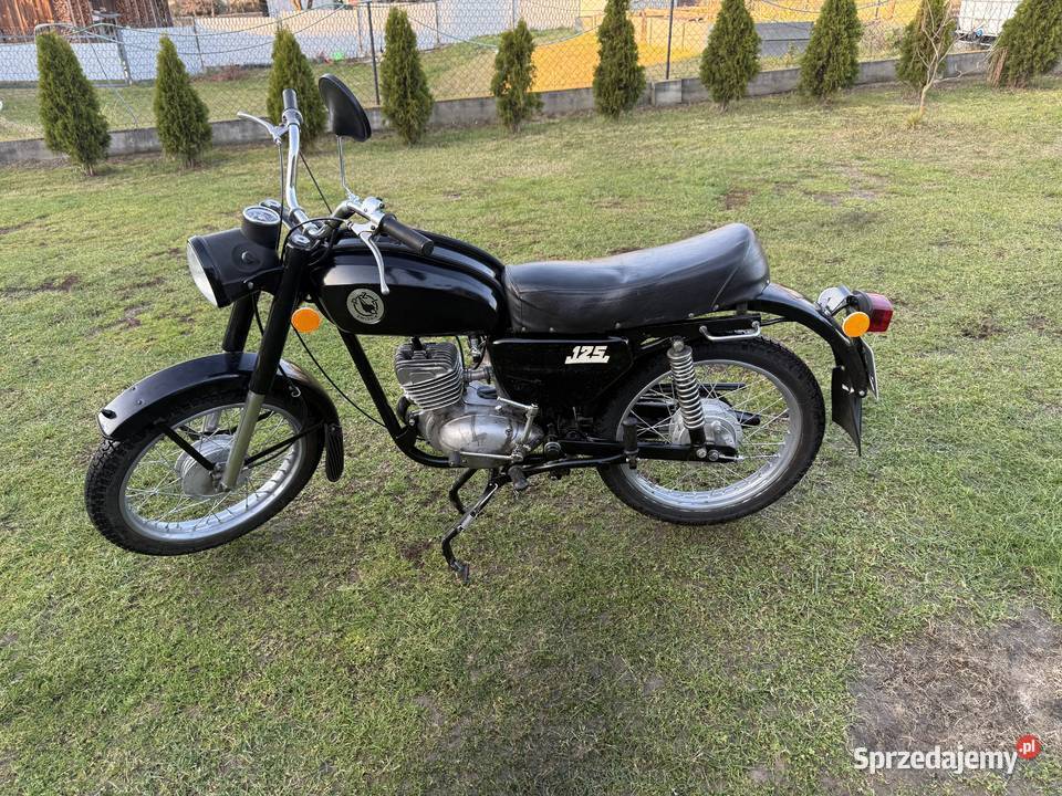 Wsk 125 odrestaurowana zarejestrowana Rok produkcji 1983 WSK Żołynia sprzedam