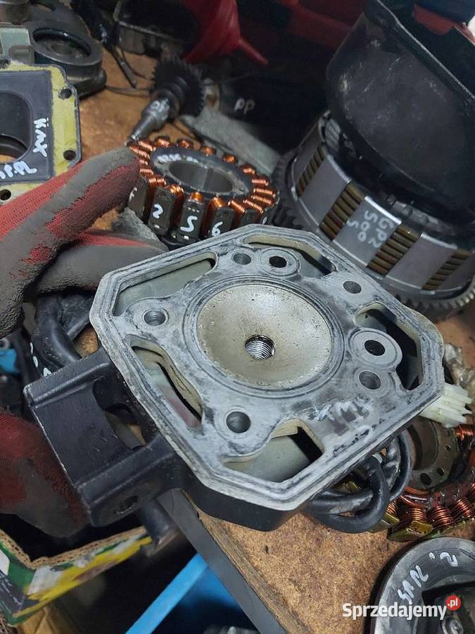 Kawasaki KMX 125 głowica pokrywa dekiel KMX125