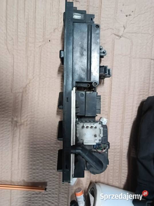 BMW E34 panel nawiewu klimatyzacji AKTUALNE osobowe Warszawa