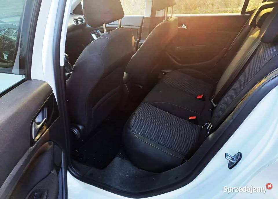 Peugeot 308 12 benzyna 110 308 Kiernozia