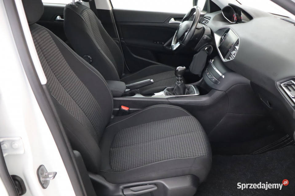 Peugeot 308 12 PureTech isofix Zabrze