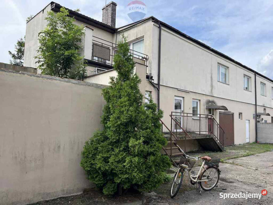 Kompleks handlowomieszkalny z częścią