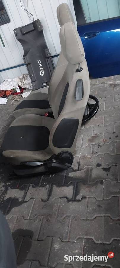 Fotele prawy lewy Fiat Grande Punto 3D Szczecin