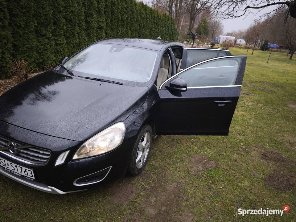 Sprzedam samochód marki Volvo V60 2011 r diesel pomorskie sprzedam