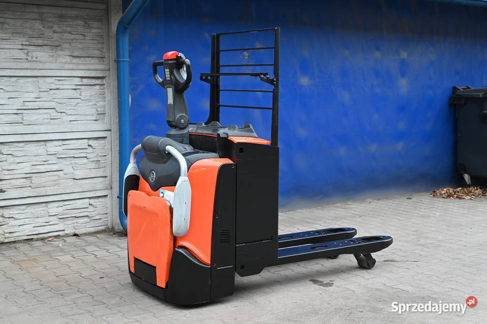 Paleciak elektryczny Toyota BT LPE 200 2000 2016 Wózki widłowe Częstochowa sprzedam