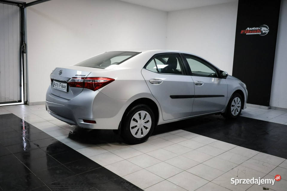 Toyota Corolla 16Salon Polska6 biegów Seria E16 wspomaganie kierownicy Konstantynów Łódzki
