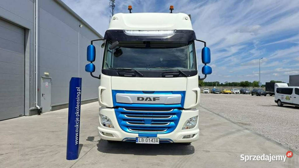DAF CF 320 FA Space Cab E6 180t Grójec