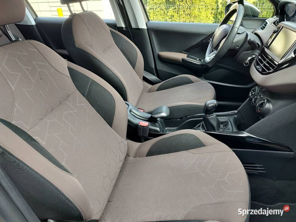 PEUGEOT 2008 12 BENZYNA lakier metallic Leszno