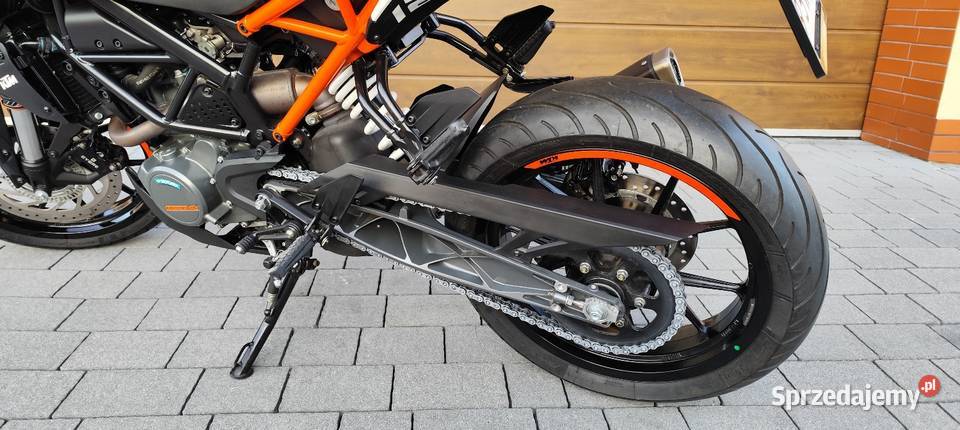 KTM DUKE 125 nowy idealny 7336 przebiegu stan świętokrzyskie Staszów