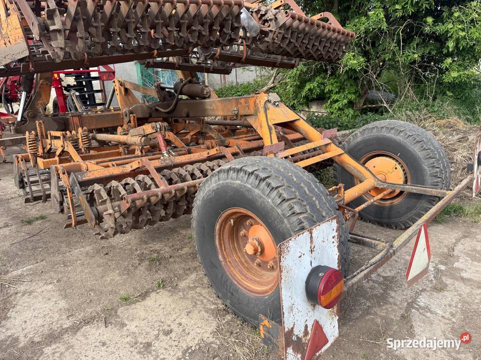 Agregat uprawowy Kompaktor Ostroj Saturn Nowa Ruda