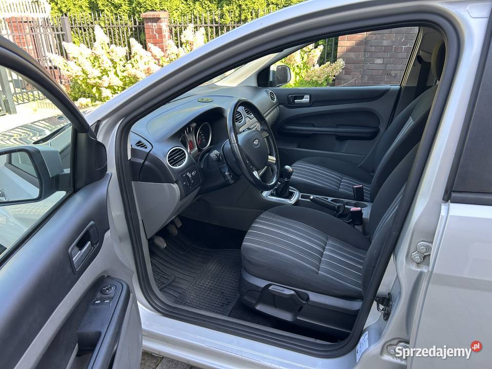 Ford Focus 16i Ghia Climatronic Motoryzacja