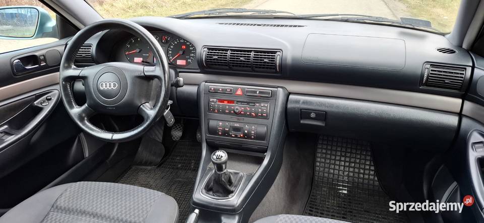 Audi A4 1999r 16 benzyna GAZ Długie opłaty Tanio lakier metallic Rzeszów sprzedam