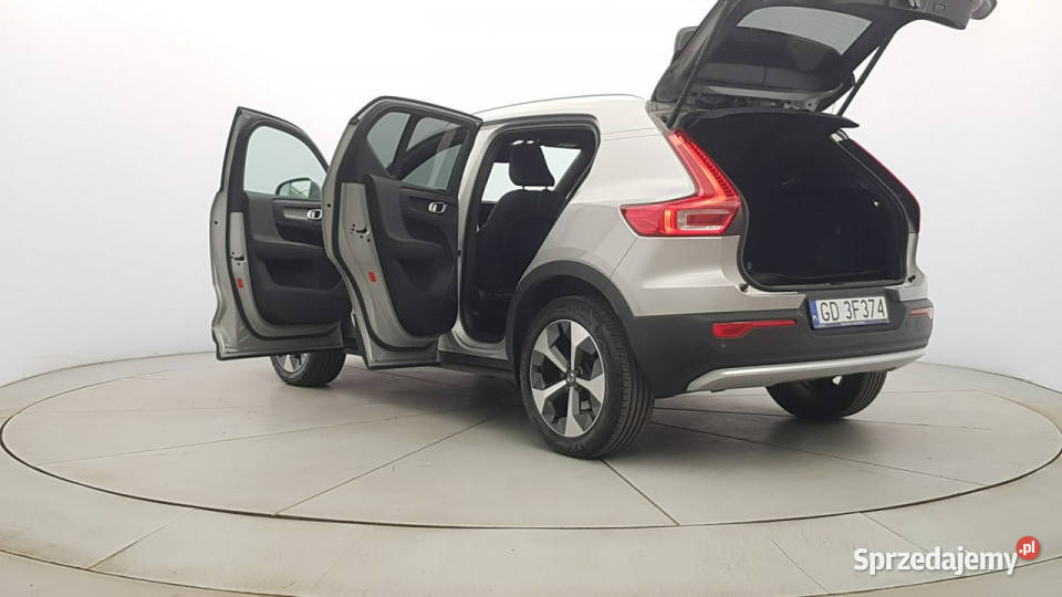 Volvo XC 40 B3 Plus Bright MHEV Z polskiego 163KM Warszawa sprzedam