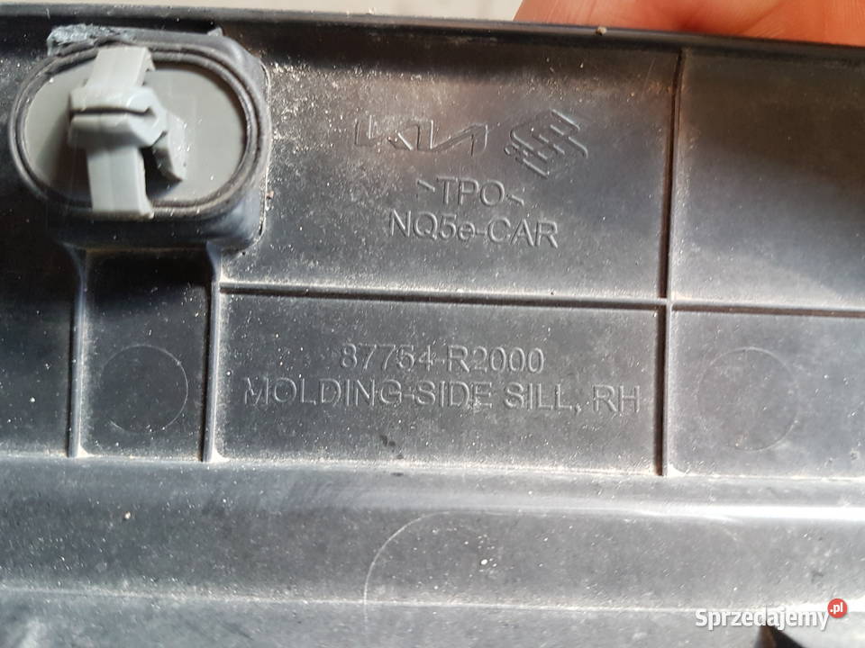 KIA SPORTAGE V 2022 2023 LISTWA PROGOWA PRAWA Nakładki progowe wielkopolskie