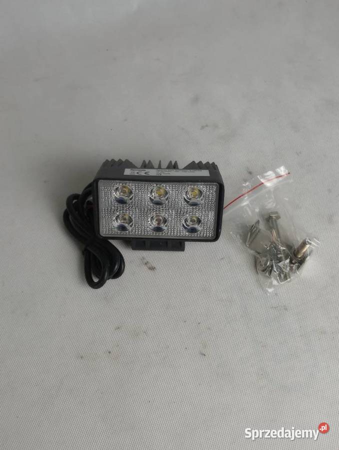 Lampa robocza LED prostokątna 1380 Lumenów 18W