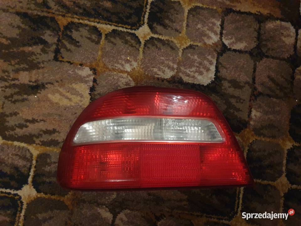 Lampa tylna prawa lewa Volvo s40 lift 0004 małopolskie Kraków