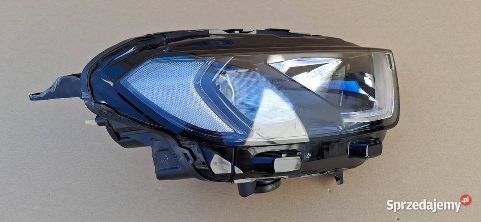 FORD ECOSPORT II LIFT REFLEKTOR PRAWY LAMPA Bieleń