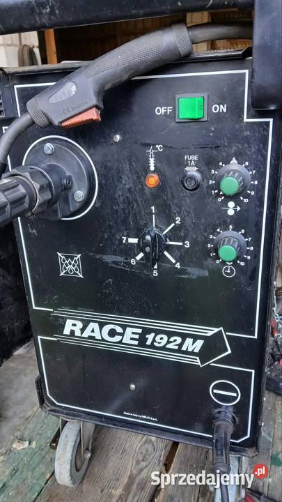 Migomat spawarka półautomat HELVI RACE 192M 400V Półautomaty spawalnicze