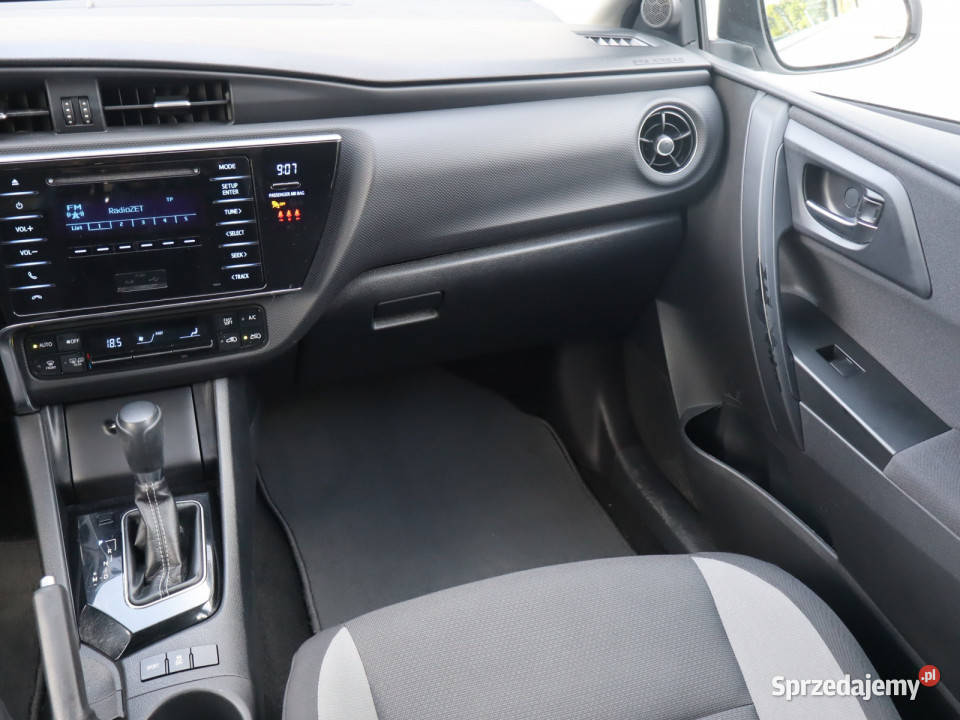 Toyota Auris 16 Valvematic benzyna Katowice sprzedam