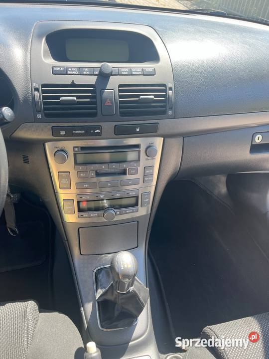 Toyota Avensis II 18 sedan LPG radio Lublin
