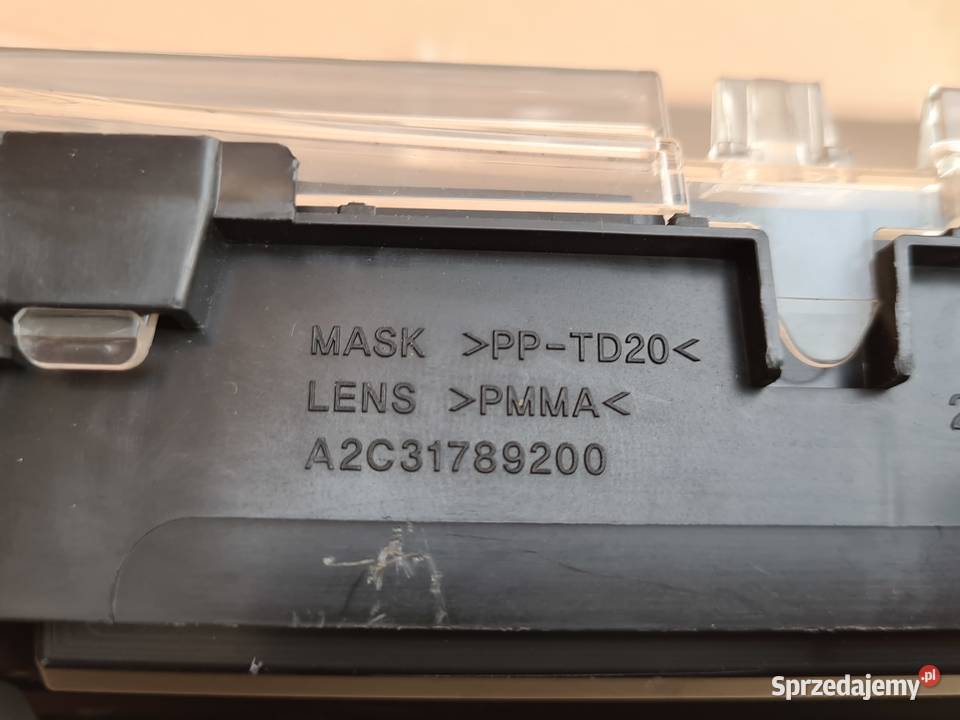 Toyota Auris II E18 licznik zegary Legnica