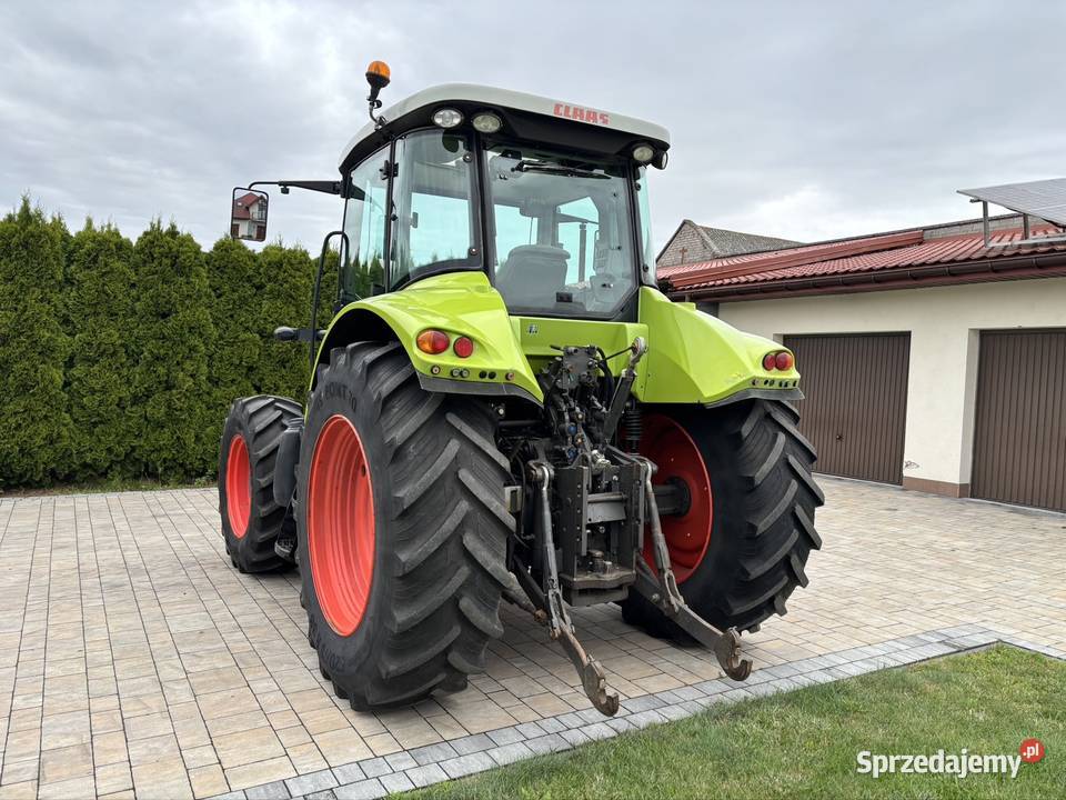 Claas Arion 530