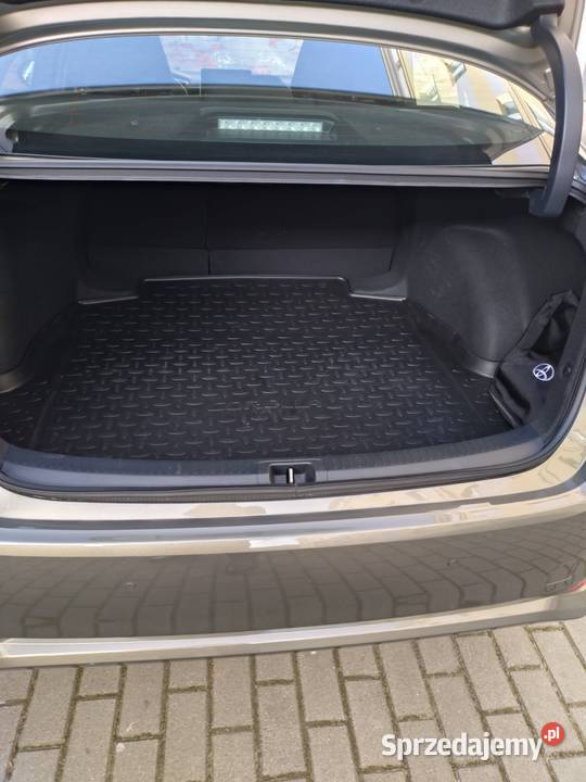 Sprzedam samochód Toyota Corolla 15 benzyna 1500cm3 mazowieckie Warszawa