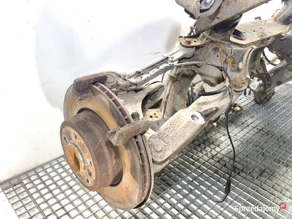 BELKA TYŁ BMW E71 SUV 0714 TYLNA ZAWIESZENIA