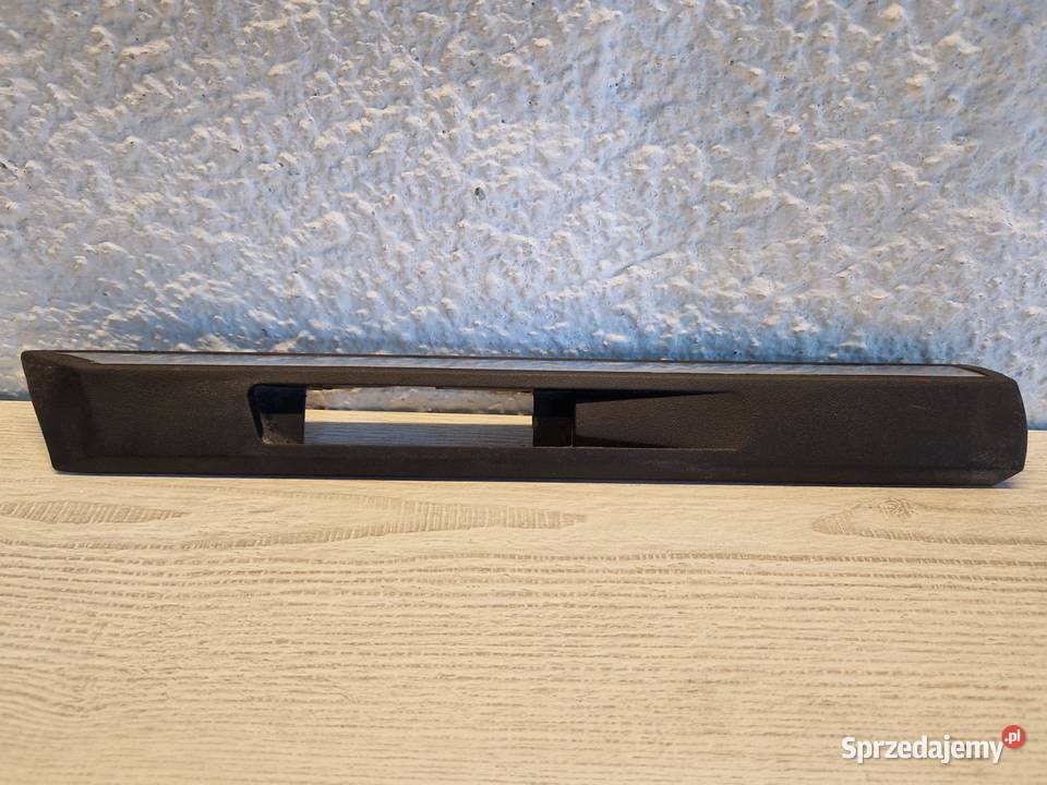 Listwa błotnika BMW serii 7 E 38 strona lewa